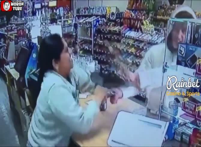 Video :Would she be wise to battle a thief with a firearm for a few bucks